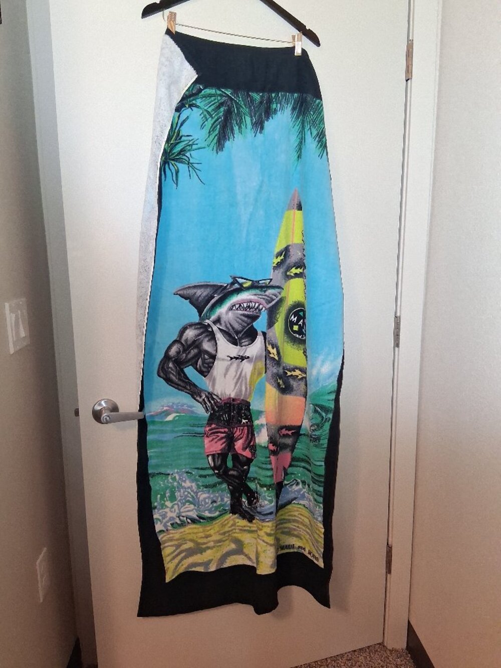 Vintage 90s Muscle head Surfer Shark Surf board tropical beach towel travel